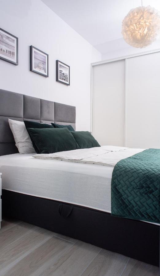 Apartament Happy Holiday Колобжег Екстер'єр фото